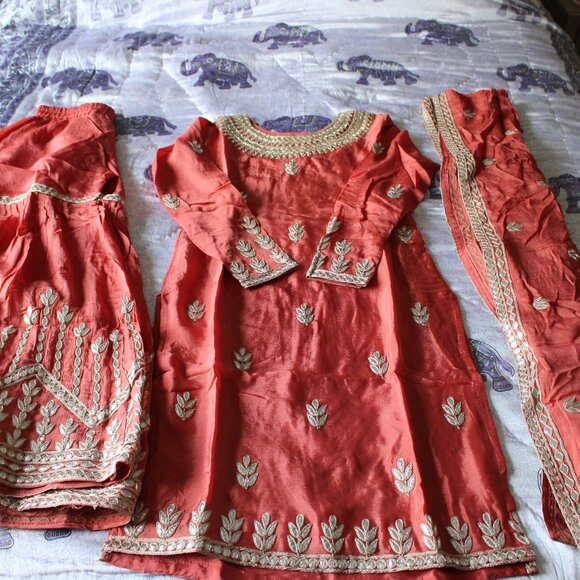 Orange Sharara - Picture 5 of 6